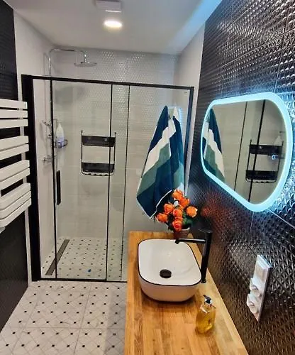 Lider Na Wylacznosc アパート *